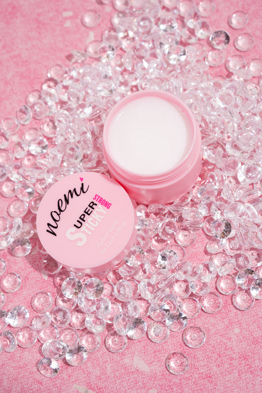 Noemi Super Sticky Glue Balm 25ml | Open Product Texture